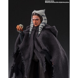 フィギュアーツ　アソーカタノ バンダイ S.H.Figuarts アソーカ・タノ（STAR WARS: Ahsoka