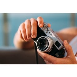 ヨドバシ.com - 富士フイルム FUJIFILM FUJIFILM X100VI ヨドバシ.com - 富士フイルム FUJIFILM FUJIFILM X100VI