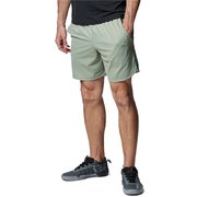 UAアイソチル ショーツ UA Iso-chill Short 1384795 504 Grove Green(504) XLサイズ [フィットネス ショート メンズ]