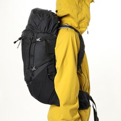 Haglofs - 大容量!ホグロフス　Haglofs　ザック　Vina40(ビーナ40) ヨドバシ.com - ホグロフス Haglofs ヴィーナ 40 Vina 40 607111