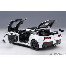 ヨドバシ.com - オートアート AUTOart 71270 1/18 シボレー