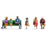 S210 Zスケールフィギュア 1/220 座る人々 [鉄道模型用品]