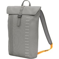 エッセンシャル バックパック 12L Essential Backpack 12L 1000177 Sand Grey [アウトドア デイパック 12L]