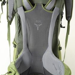 Deuter - ドイター フューチュラ 32（カーキ×メドー）バックパック【新品・未使用】 Amazon.co.jp: [ドイター] 登山用バックパック フューチュラ 32