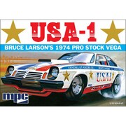 MPC828 1/25 USA-1 ブルース・ラーソン 1974 プロストック ベガ [組立式プラスチックモデル]