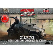 PF72054 1/72 独・Sd.kfz.223無線偵察装甲車＋フィギュア1体 [組立式プラスチックモデル]