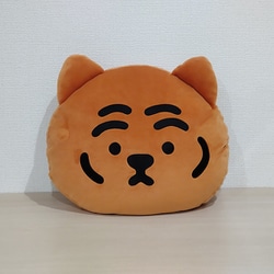 210 MUZIK TIGER クッション 赤虎 [キャラクターグッズ]