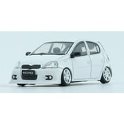 64B0378 1/64 トヨタ ヤリス/エコー/ヴィッツ 1998 5ドア ホワイト RHD [ダイキャストミニカー]