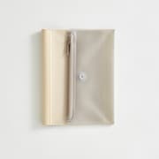isshoni.ケース付ノートカバーPVC A6 Rベージュ N1992