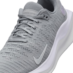 新品　24㎝　ナイキ　NIKE　ウィメンズ インフィニティラン 4 グレー ヨドバシ.com - ナイキ NIKE ウィメンズ インフィニティラン 4