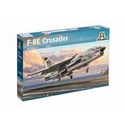 IT1456 1/72 アメリカ海軍 F-8E クルセイダー VF-11 レッドリッパーズ [組立式プラスチックモデル]