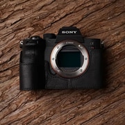 SONY α7RIV/α9II専用 本革ボディケース ブラック PTAG001