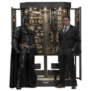 ムービー・マスターピース 1/6スケールフィギュア ダークナイト バットスーツ格納庫＆ブルース・ウェイン（2.0版） [塗装済可動フィギュア 全高約370mm]