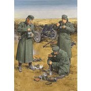 DR6697 1/35 WW.II ドイツ軍対戦車砲砲兵 w/3.7cm PaK 35/36 対戦車砲 ご飯ですよ！ [組立式プラスチックモデル]