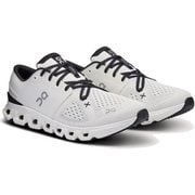 クラウド エックス 4 メンズ ランニングシューズ Ivory/Black US10(28cm) 3ME30040791