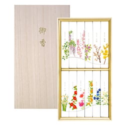 I1350-09-12 [名香 月の花 桐箱 12種入]