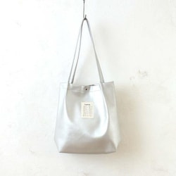 htucktote [623-4697 ハンドルタックトート トートバッグ 合皮/SV]