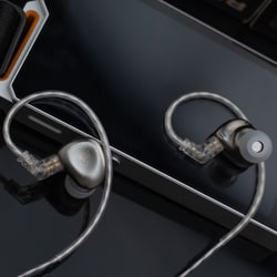 カナル型 イヤホン RA15