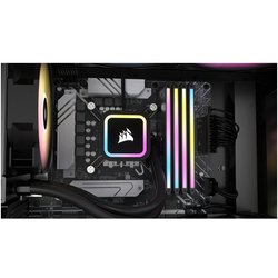 コルセアDOMINATOR TITANIUM DDR5-7200 48GB DOMINATOR TITANIUM RGB DDR5 Memory | CORSAIR