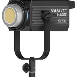NANLITE FS-300C LEDスポットライト　国内正規品 NANLITE FS-300C 撮影用ライト LEDスポットライト 300W RGB