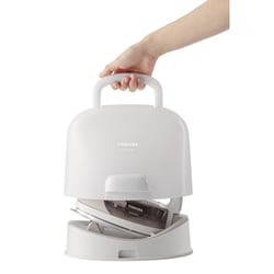 東芝 - TOSHIBA　コードレスアイロン 美(ミ)ラクルLa・Coo　TA-FDX670(N)　ベージュ ヨドバシ.com - 東芝 TOSHIBA コードレススチームアイロン 美