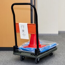 T•Mページ MTENN Toolholders with Carbide TNMG Inserts, Right-Hand and