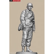 LM-16009 1/16 フィギュア WWII ドイツ ポトー迎撃戦 ハンセン戦闘団のMG42機銃手 バルジの戦い1944 [組立式プラスチックモデル]