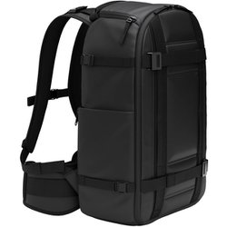 12月10日までDB ディービー ランマク バックパック ブラック　26L 美品 DB ベストセラー Ramverk Backpack 21L/26LがSALEに初登場