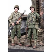 AM35323 1/35 WWII アメリカ陸軍 第2歩兵師団 歩兵セット 2体入 [組立式プラスチックモデル]