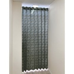 ぱたぱたアコーディオンカーテン アラベスク柄 幅150cm×丈200cm カーキ 日本製 30052