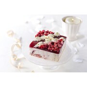 【Xmas限定】「銀座千疋屋」 ストロベリーアイスケーキ 11cm×11cm四方 [ご注文期間は2024年12月6日（金）まで]