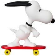 UDF ウルトラディテールフィギュア PEANUTS SERIES 17 SKATEBOARD SNOOPY [塗装済完成品フィギュア 全高約75mm]