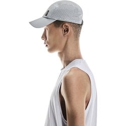 【新品未使用】On オン Lightweight Cap グレイシャ ヨドバシ.com - オン On ライトウェイトキャップ スポーツウェア