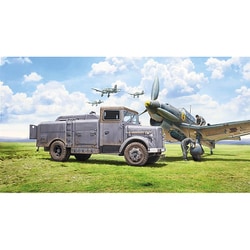 IT2808 1/48 WW.II ドイツ軍 オペルブリッツ 給油トラック Kfz.385 [組立式プラスチックモデル]