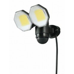 コンセント式LEDセンサーライト 2灯式 1300lm/防雨構造/屋内・屋外用 DLA-18T200