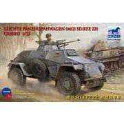CB35013 1/35 独・Sd.kfz221 軽偵察装甲車 4×4機銃 搭載タイプ [組立式プラスチックモデル]