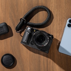 FUJIFILM X-M5 XC15-45mmレンズキット、レザーハーフケース FUJIFILM X-M5用カメラレザーハーフケースキット