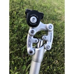 Safortサスペンションシートポスト&サドルセット 401 Amazon | Safort USS サスペンションシートポスト カバー付き