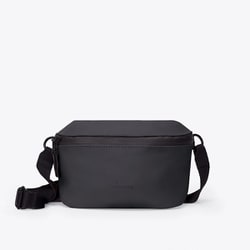 Jona（ヨナ） Medium Bag [UCON ACROBATICS Lotus ショルダーバッグ Black]
