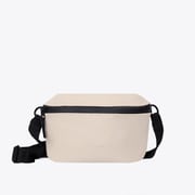 Jona（ヨナ） Medium Bag [UCON ACROBATICS Lotus ショルダーバッグ Light Sand]