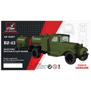 UR14207 1/144 露・BZ-42 燃料補給トラック＆燃料トレーラー [組立式プラスチックモデル]