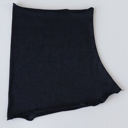 シルク95％ 冷感シルクのネックカバー 鉄黒 6927-05