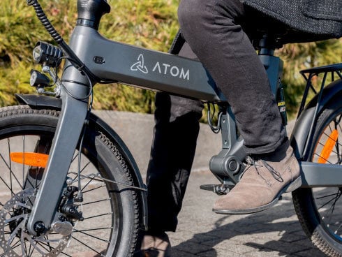 ヨドバシ.com - アトムテック 特定小型原動機付自転車 ATOM Full