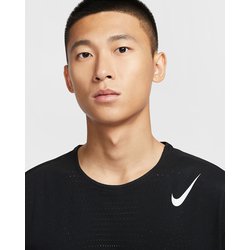 Nike エアロスイフト　メンズDri-FIT ADVショートスリーブ NIKE ナイキ（NIKE）（メンズ）エアロスイフト ドライフィット