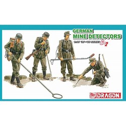 DR6280 1/35 WW.II ドイツ軍 地雷処理チーム フィギュア 4体セット [組立式プラスチックモデル]