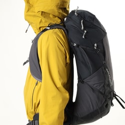 ヨドバシ.com - サロモン SALOMON エアロトレック 30 ザック 30L