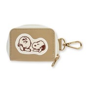 SPIK-346 PEANUTS スマートキーケース アップリケ スヌーピー&チャーリーブラウン ベージュ