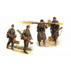 DR6374 1/35 WW.II ドイツ軍 対戦車兵 w/パンツァーシュレック [組立式プラスチックモデル]