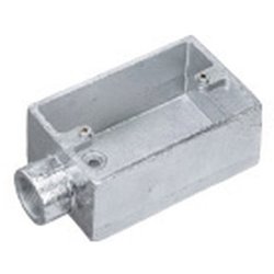 DFZ3028P [ねじ付き電線管用付属品 露出スイッチボックス 1コ用1方出 厚鋼用 鋳鉄製 G28 1個]