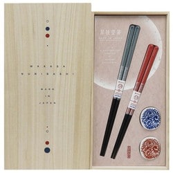 桐箱入り 箸置き付 夫婦箸 吉兆唐草 食洗機対応 すべり止め加工 日本製 63186